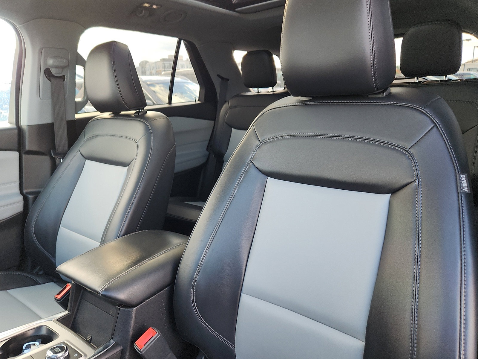 Certified 2023 Ford Explorer XLT w/ Equipment Group 202A image 23