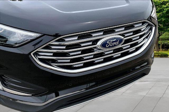 Certified 2023 Ford Edge Titanium w/ Cargo Accessory Package AWD/4WD image 28