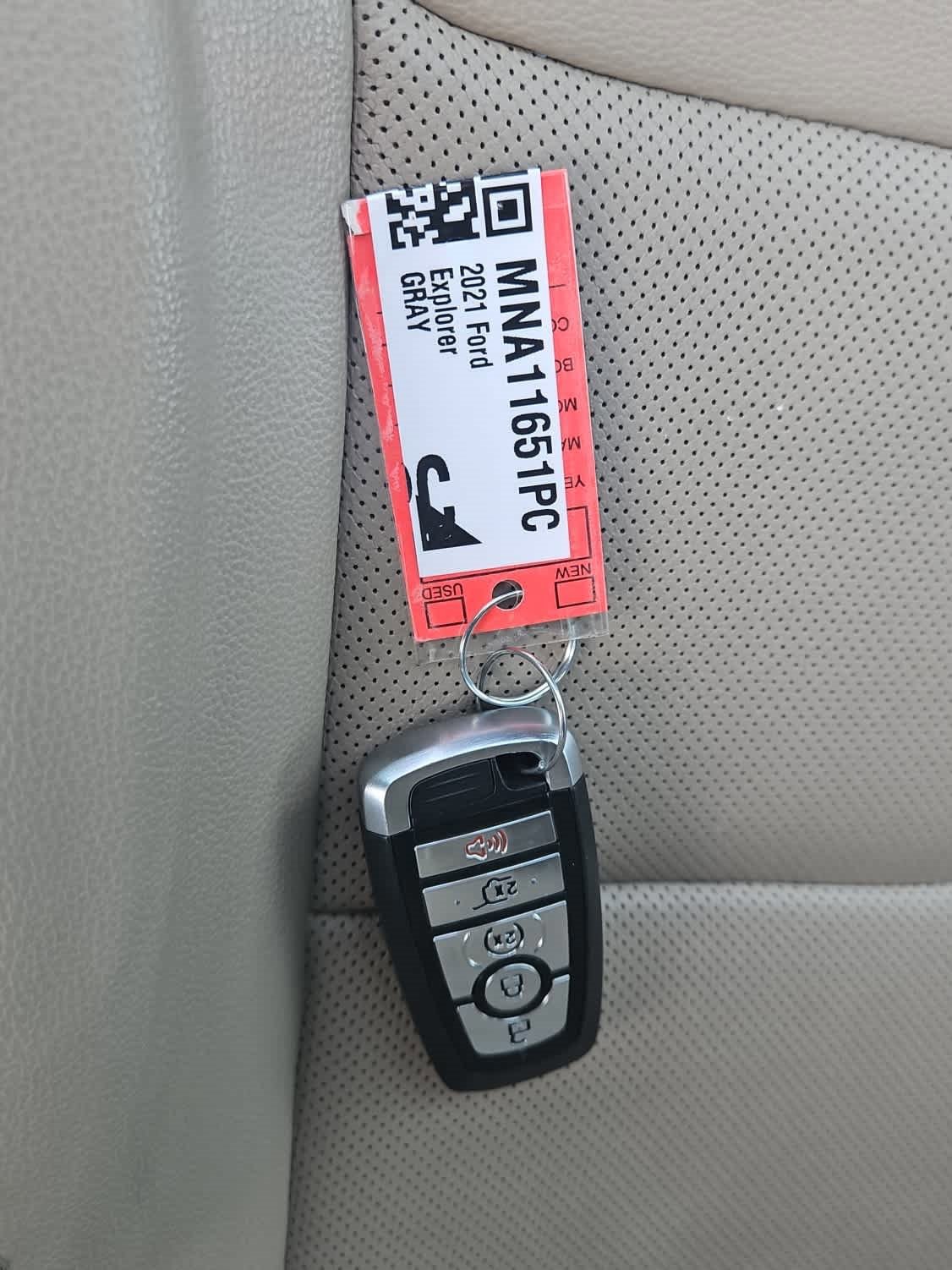 Certified 2021 Ford Explorer Limited w/ Hybrid Equipment Group 310A image 21