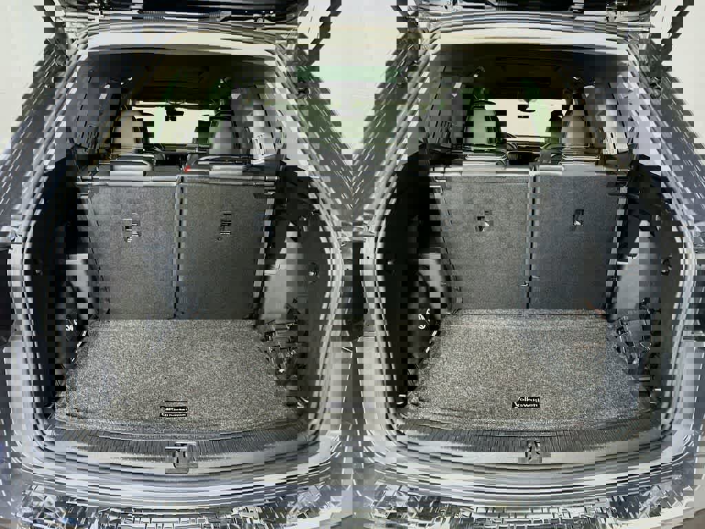 Used 2021 Volkswagen Atlas SEL Premium image 24