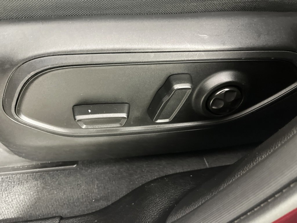 Used 2023 Jeep Grand Cherokee Laredo image 25