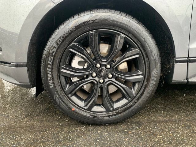 Certified 2024 Ford Edge SE w/ Black Appearance Package image 11