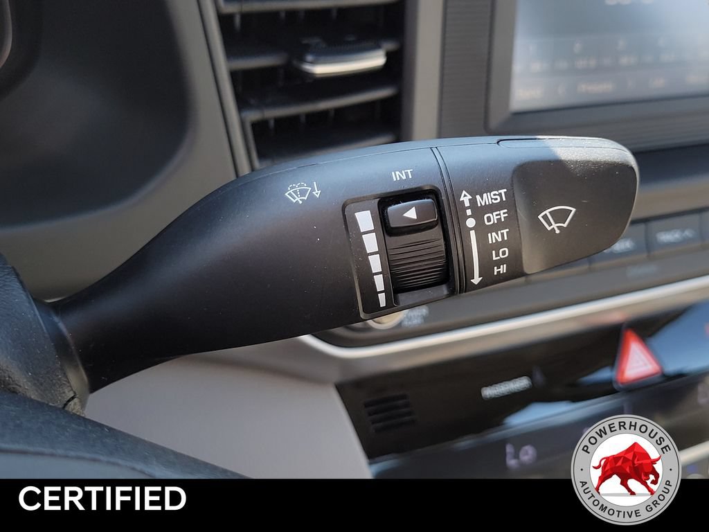 Used 2020 Hyundai Elantra SE FWD image 29