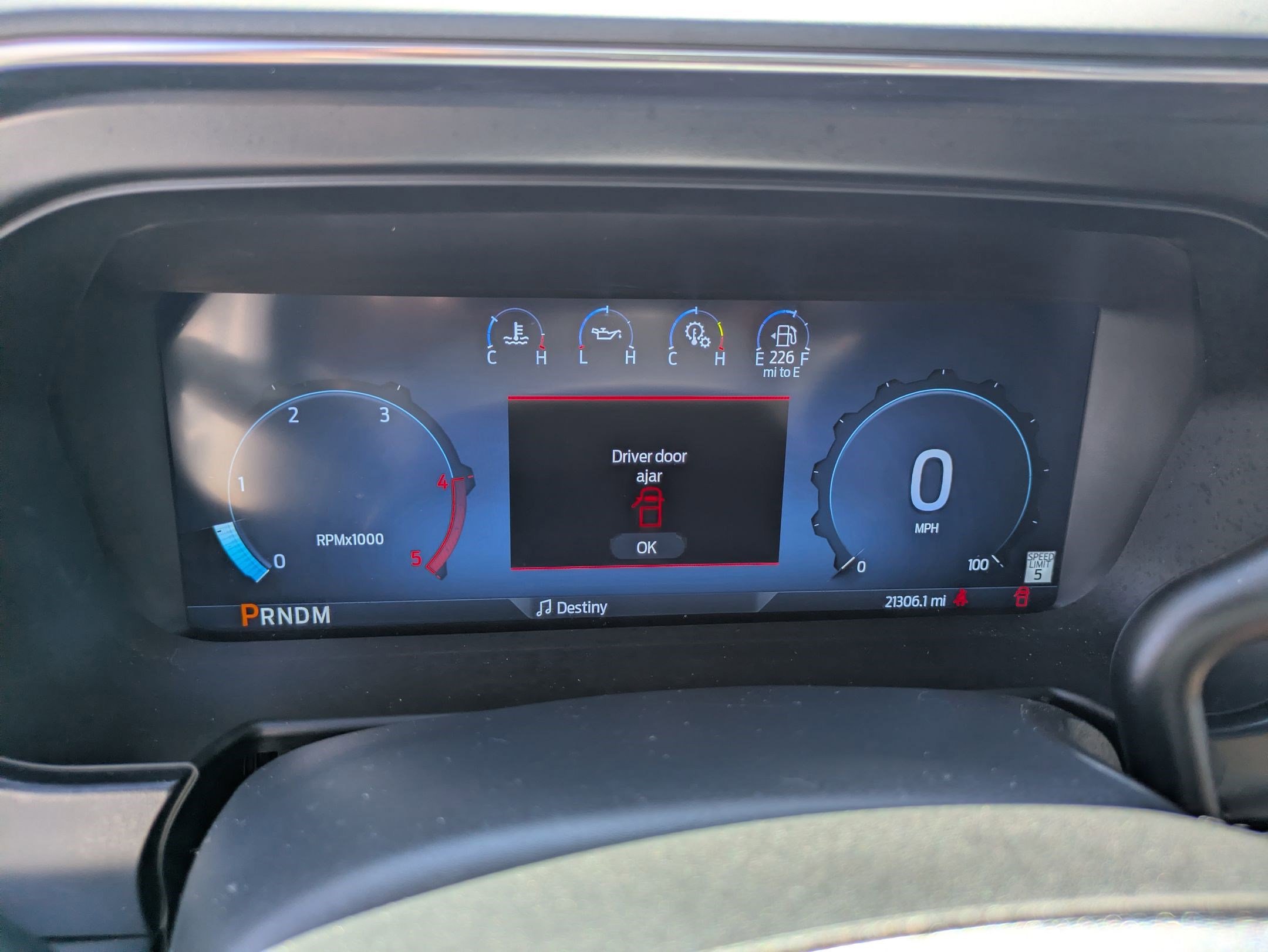 Certified 2023 Ford F250 Platinum w/ FX4 Off-Road Package AWD/4WD image 21