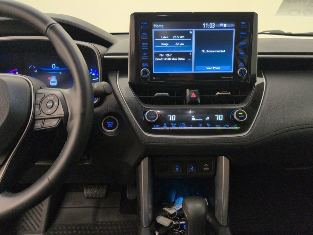Used 2022 Toyota Corolla Cross XLE image 17