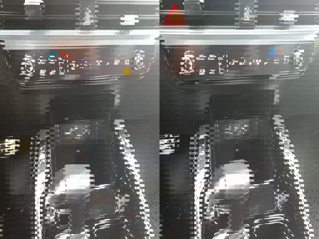 Used 2024 Kia Sorento SX image 22