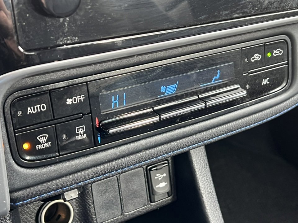 Used 2017 Toyota Corolla SE image 26