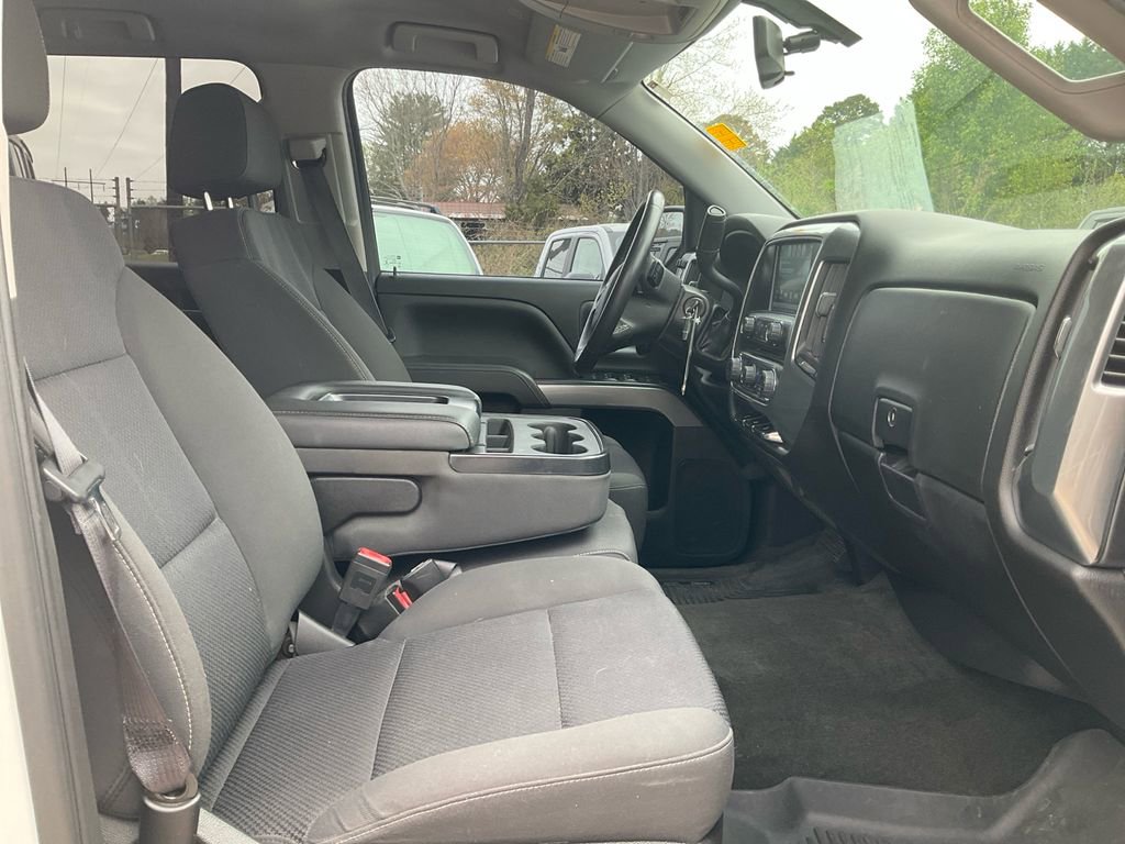 Used 2017 Chevrolet Silverado 1500 LT w/ All Star Edition AWD/4WD image 12