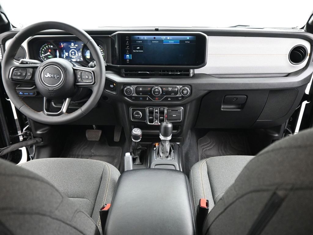 Used 2024 Jeep Wrangler Unlimited image 45