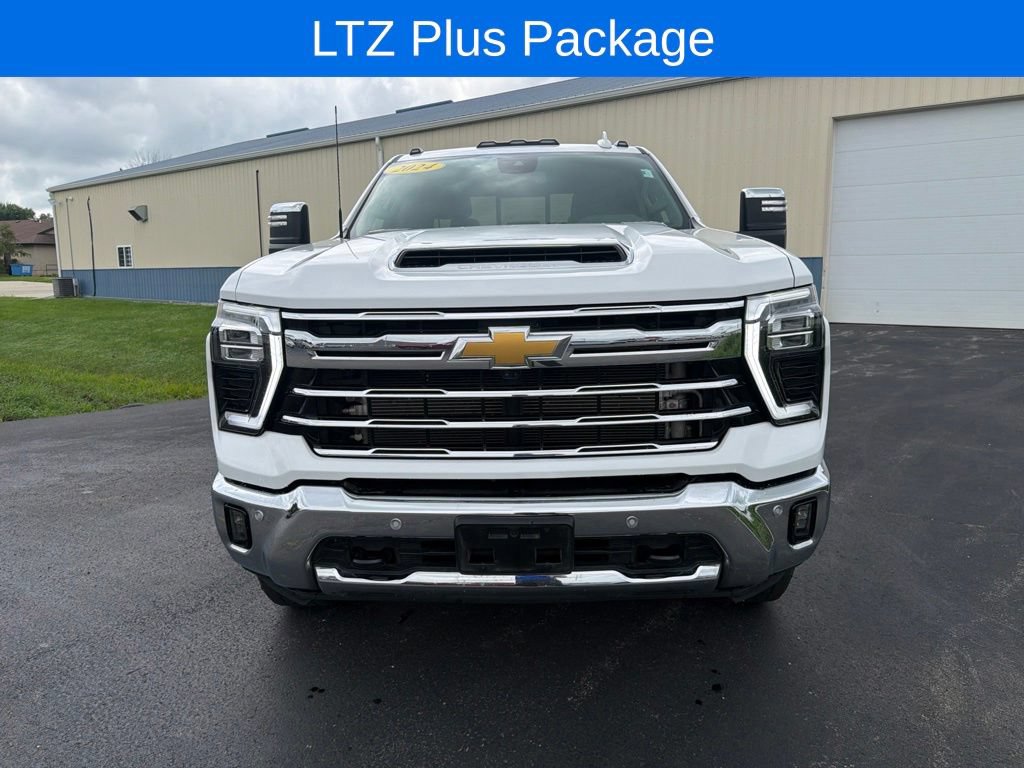 Used 2024 Chevrolet Silverado 2500 LTZ w/ LTZ Plus Package AWD/4WD image 9