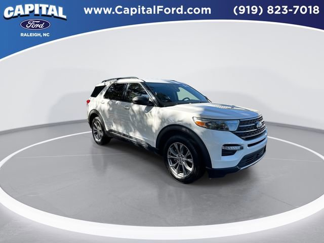 Certified 2022 Ford Explorer XLT w/ Equipment Group 202A image 8