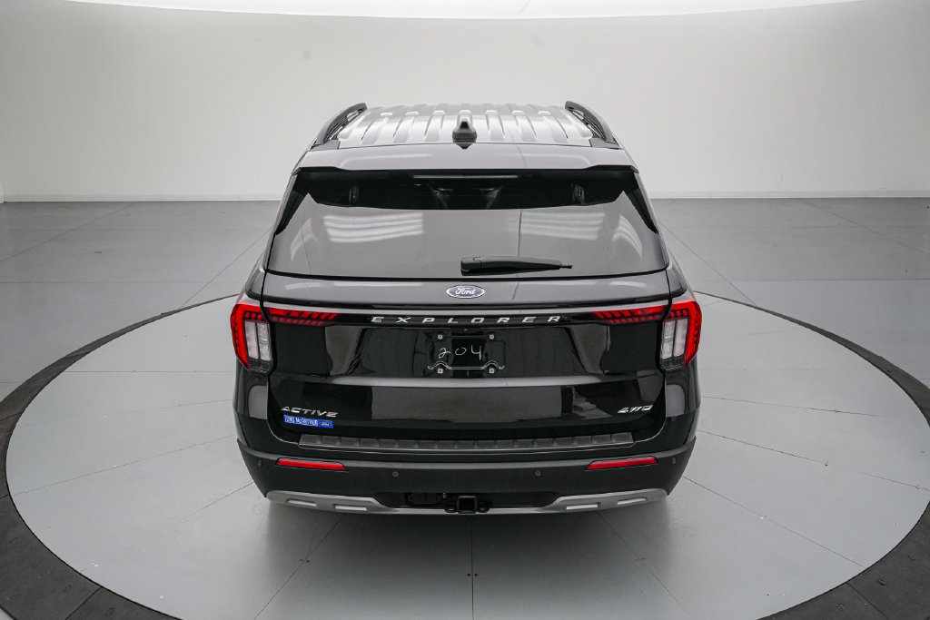 Certified 2025 Ford Explorer Active w/ Active Comfort Package AWD/4WD image 5