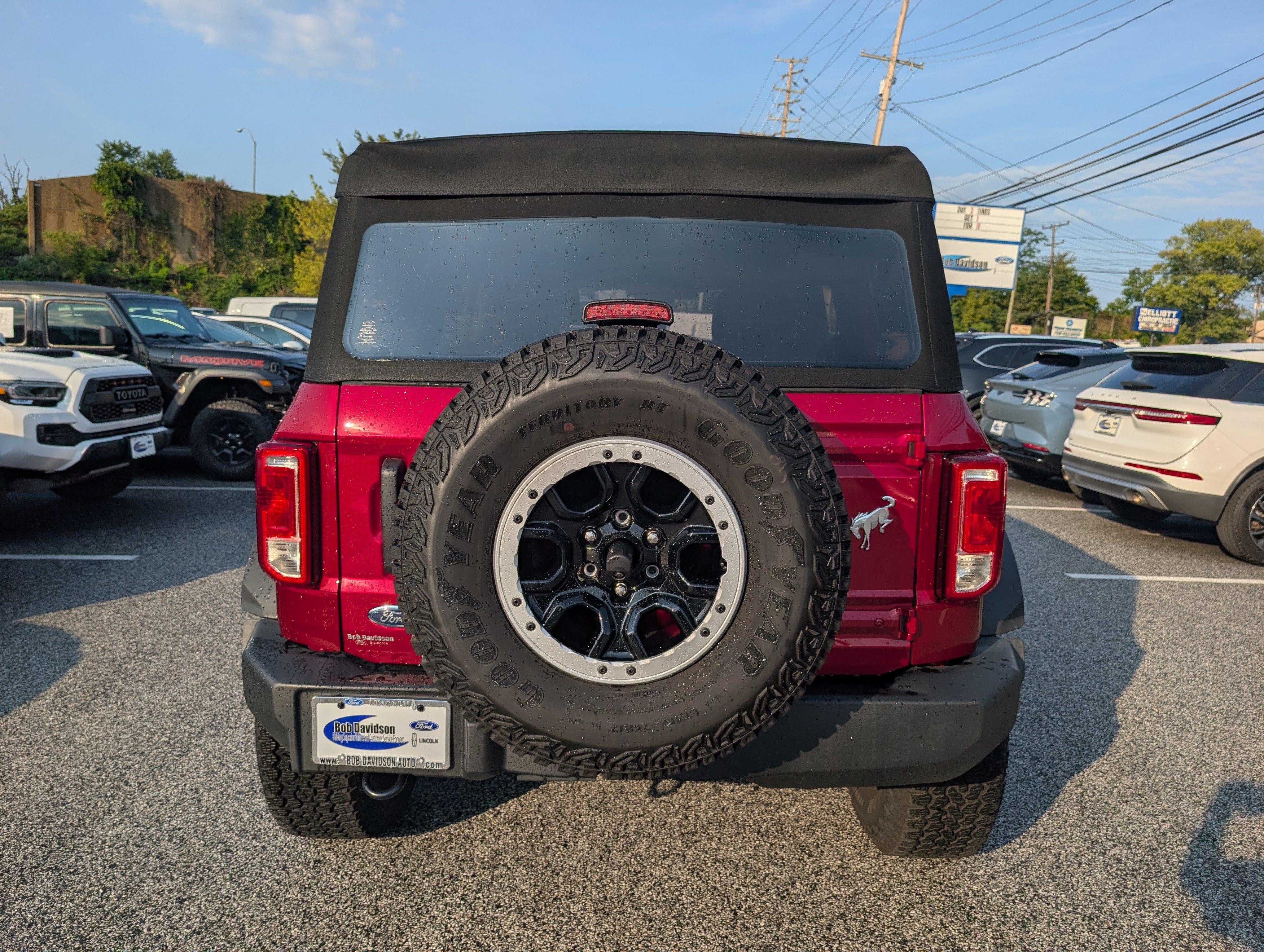 Certified 2025 Ford Bronco 4-Door w/ Sasquatch Package AWD/4WD image 6