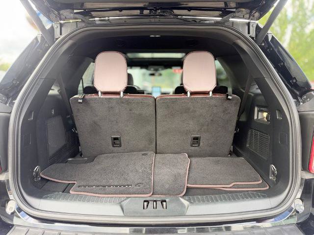 Certified 2023 Ford Explorer Platinum w/ Technology Package AWD/4WD image 8