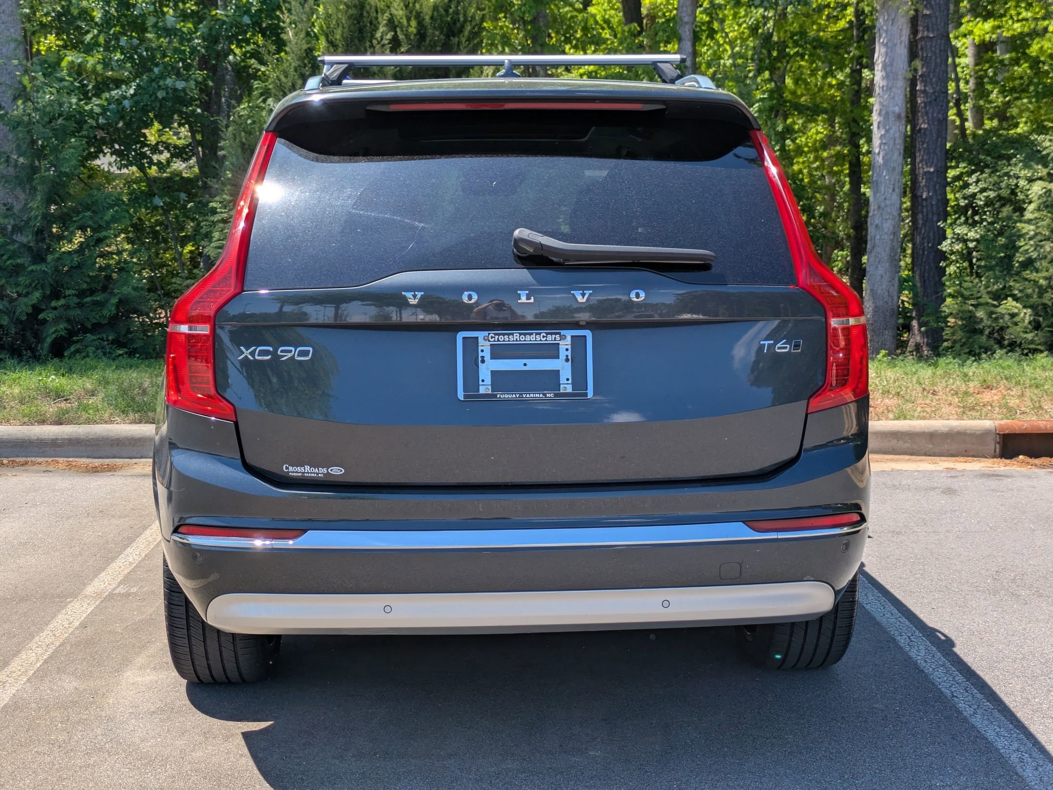 Used 2022 Volvo XC90 T6 Inscription w/ Advanced Package image 3