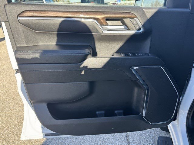 Used 2024 Chevrolet Silverado 1500 LT Trail Boss w/ Protection Package image 10