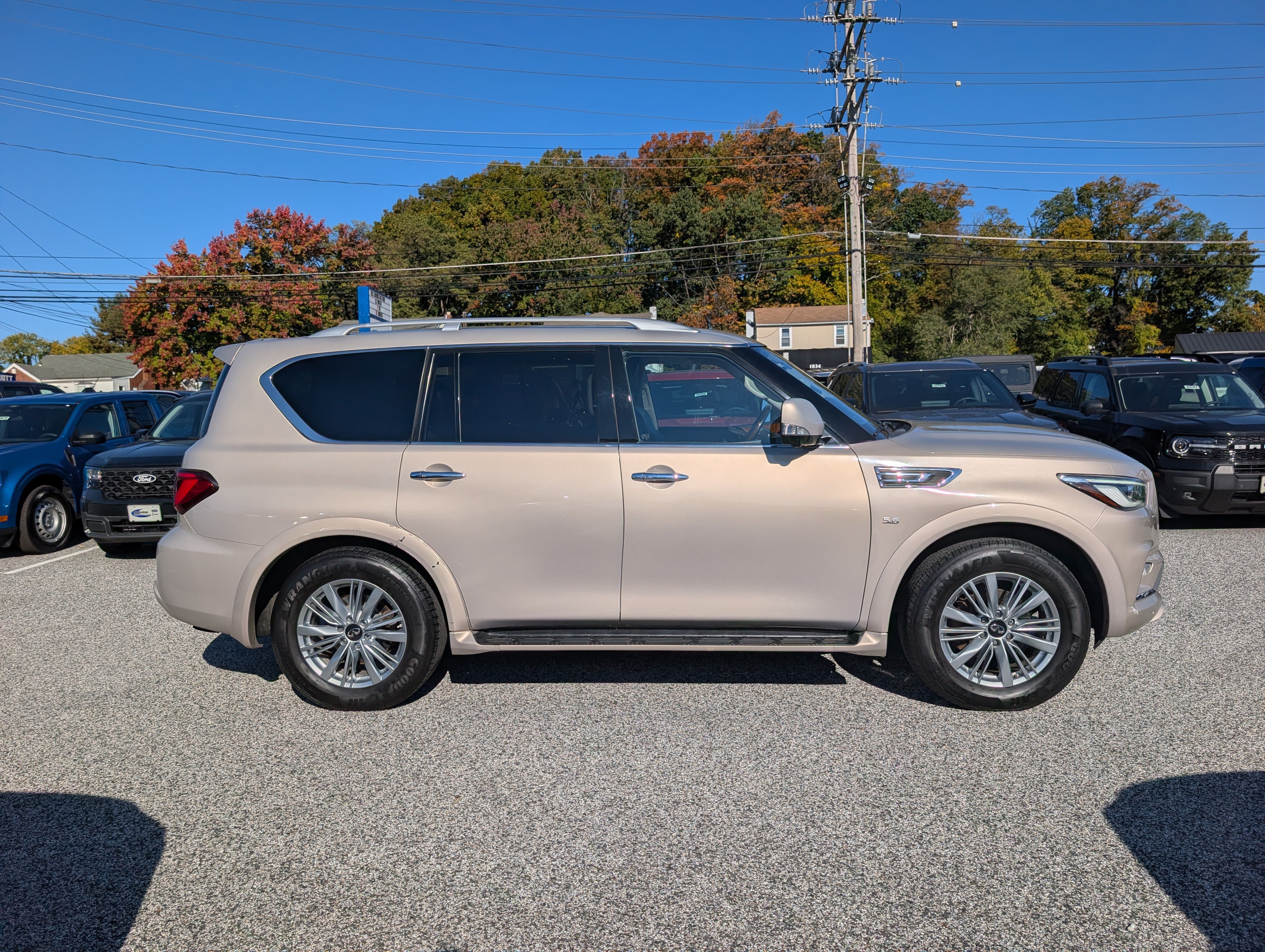 Used 2019 INFINITI QX80 Luxe w/ Proassist Package AWD/4WD image 8