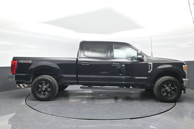 Certified 2022 Ford F250 XLT AWD/4WD image 3