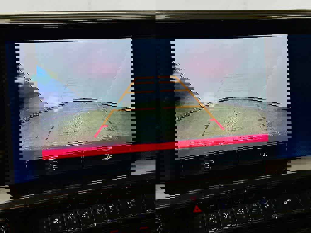 Used 2025 Chevrolet Silverado 1500 LT image 28