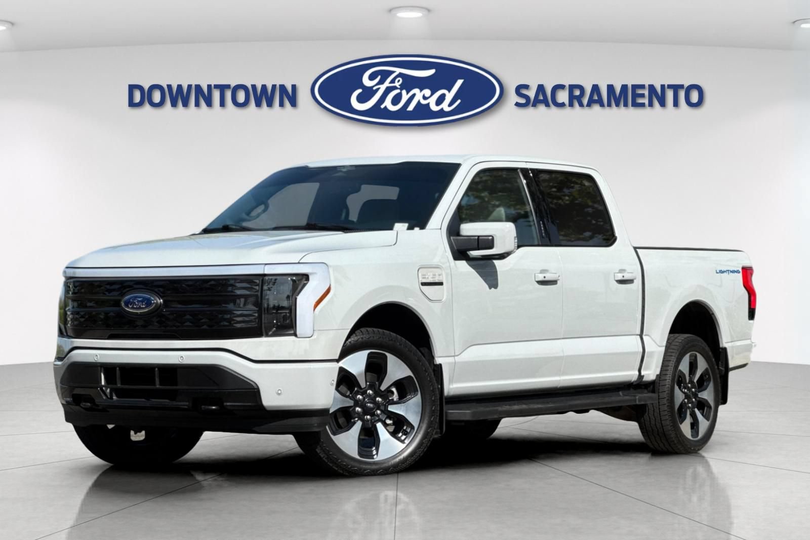 Certified 2023 Ford F150 Lightning Platinum AWD/4WD image 2