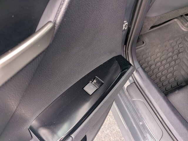 Used 2025 Toyota Camry SE FWD image 27