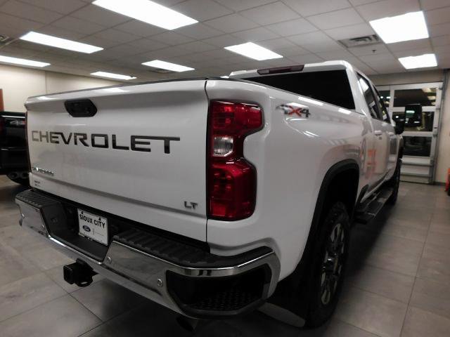 Used 2021 Chevrolet Silverado 2500 LT w/ Convenience Package image 7