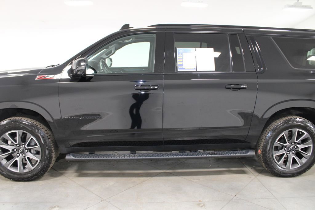 Used 2023 Chevrolet Suburban Z71 w/ Luxury Package image 12