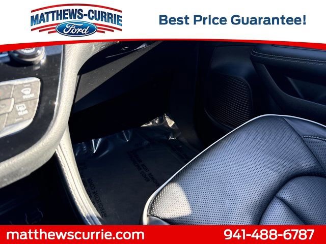 Used 2025 Chrysler Pacifica Limited image 26