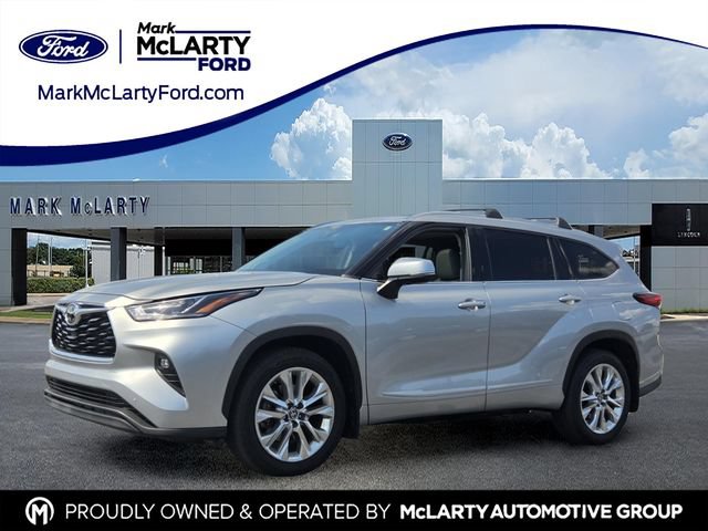 Used 2023 Toyota Highlander Limited FWD 360° Tour