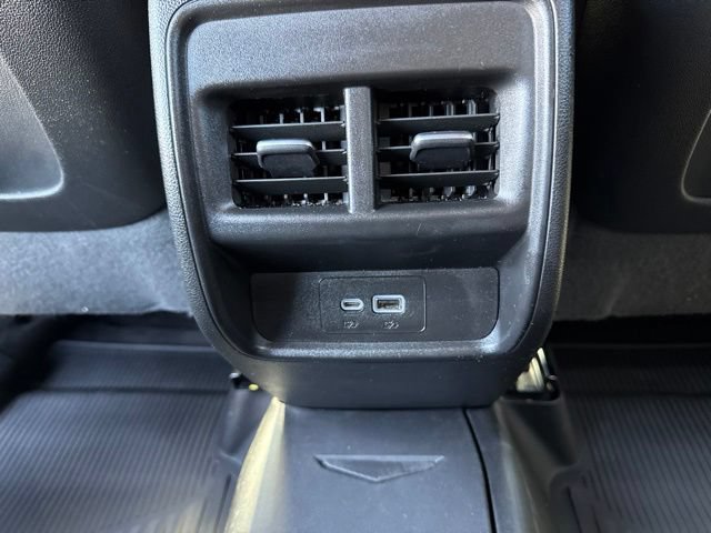 Used 2023 Cadillac XT4 Premium Luxury FWD image 12