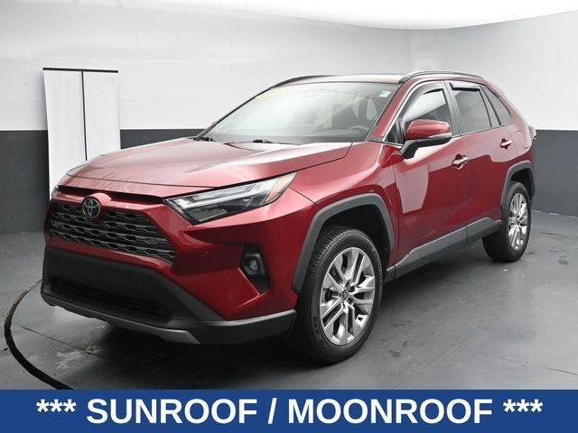 Used 2024 Toyota RAV4 Limited FWD image 3