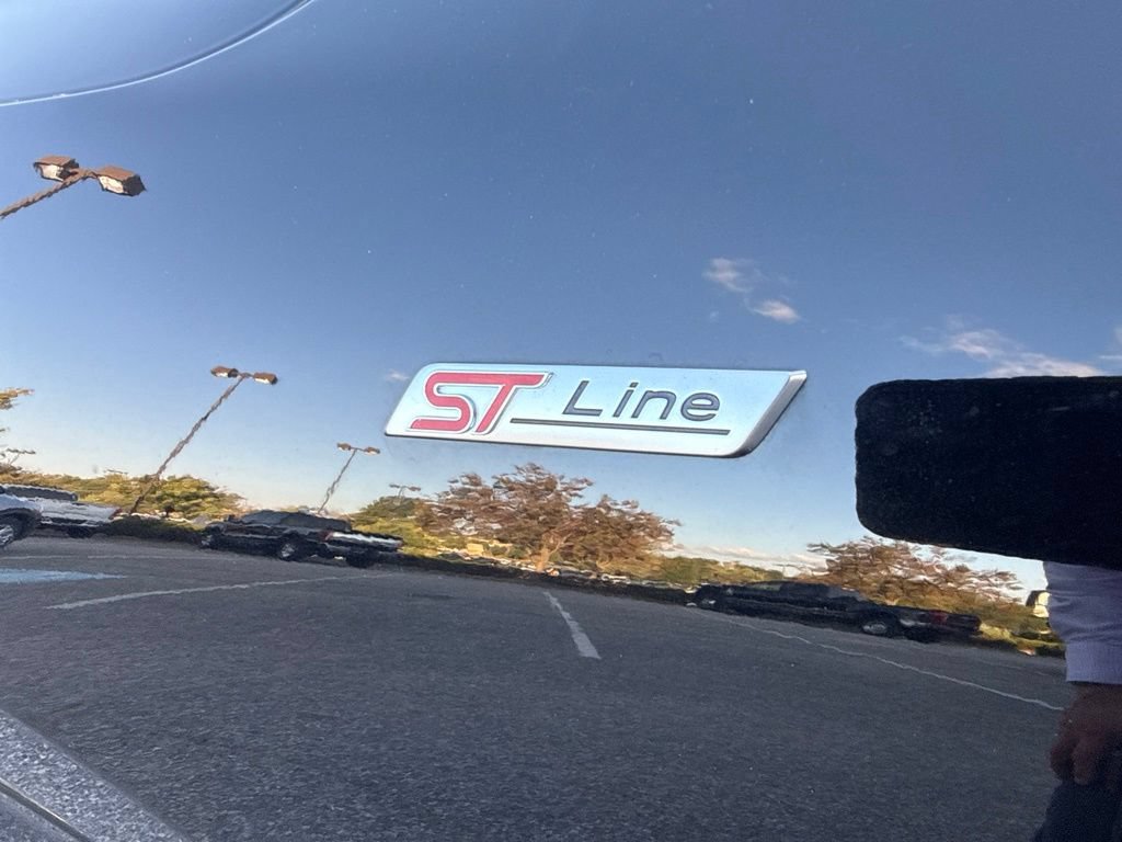 Certified 2023 Ford Escape ST-Line w/ Tech Pack #1 FWD image 2
