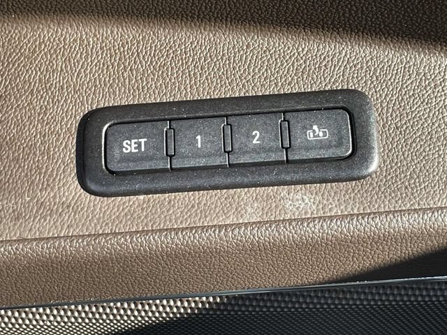 Used 2018 GMC Yukon Denali w/ Denali Ultimate Package AWD/4WD image 16