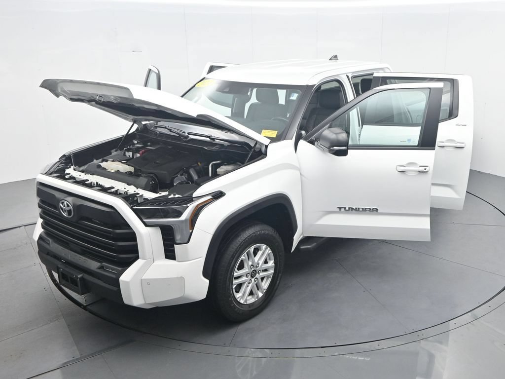 Used 2024 Toyota Tundra SR5 w/ SR5 Premium Package AWD/4WD image 40