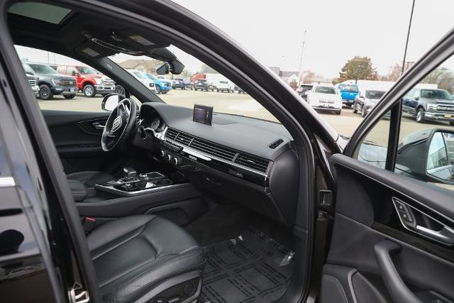 Used 2017 Audi Q7 3.0T Premium image 34