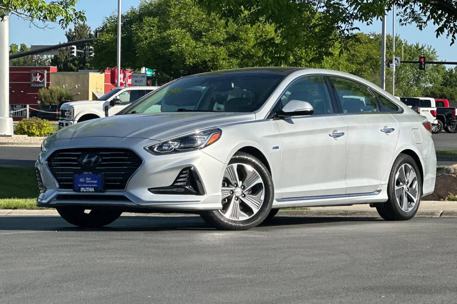 Used 2018 Hyundai Sonata Limited w/ Ultimate Package 02