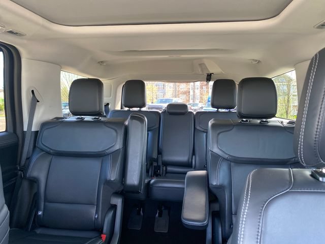 Certified 2025 Ford Expedition Platinum AWD/4WD image 25