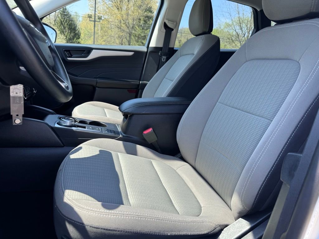 Certified 2022 Ford Escape S AWD/4WD image 13