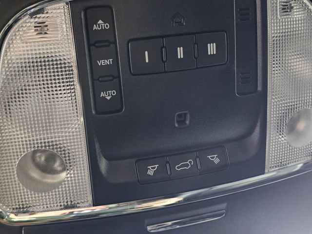 Used 2018 Jeep Grand Cherokee Limited AWD/4WD image 33