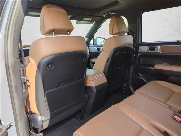 Used 2025 Hyundai Santa Fe Limited image 16