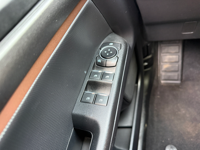 Certified 2025 Ford Bronco Sport Outer Banks w/ Outer Banks Tech Package+ AWD/4WD image 24