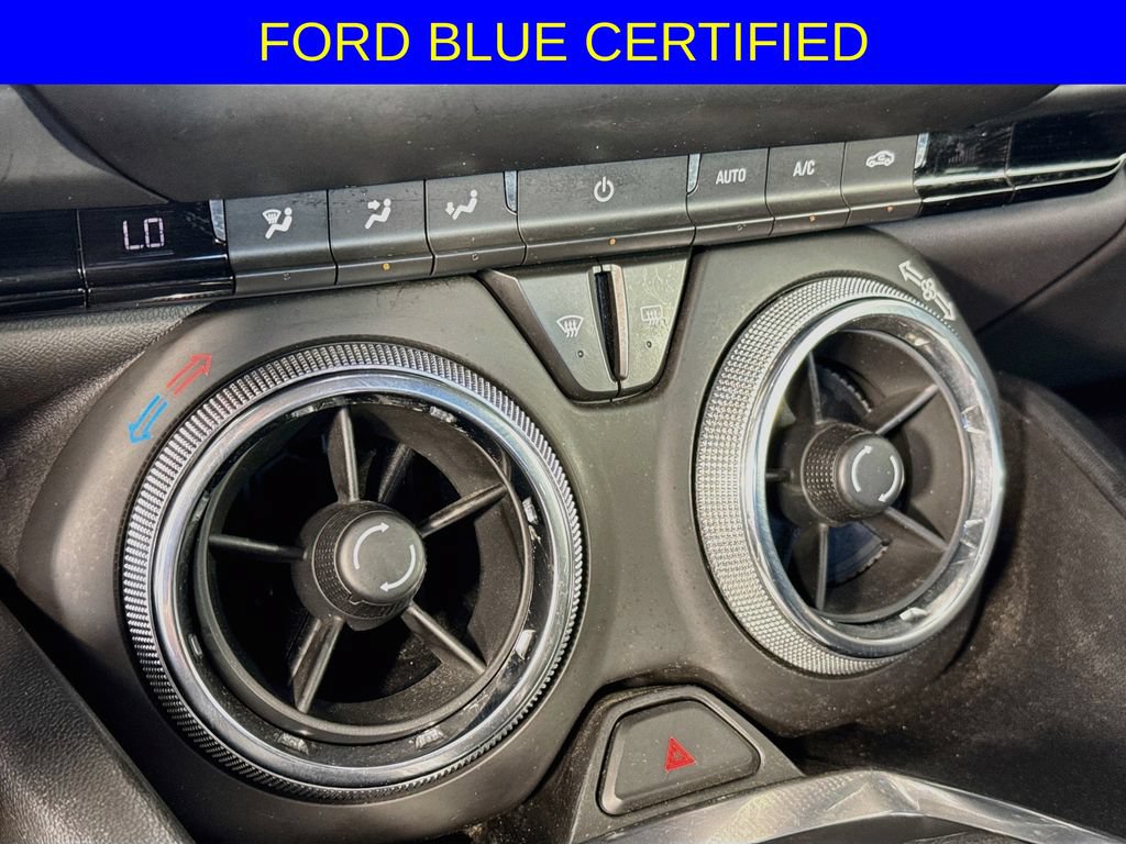 Used 2020 Chevrolet Camaro LS RWD image 17