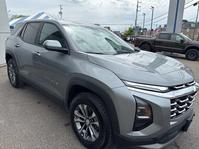 Used 2026 Chevrolet Equinox LT w/ Convenience Package II AWD/4WD image 4