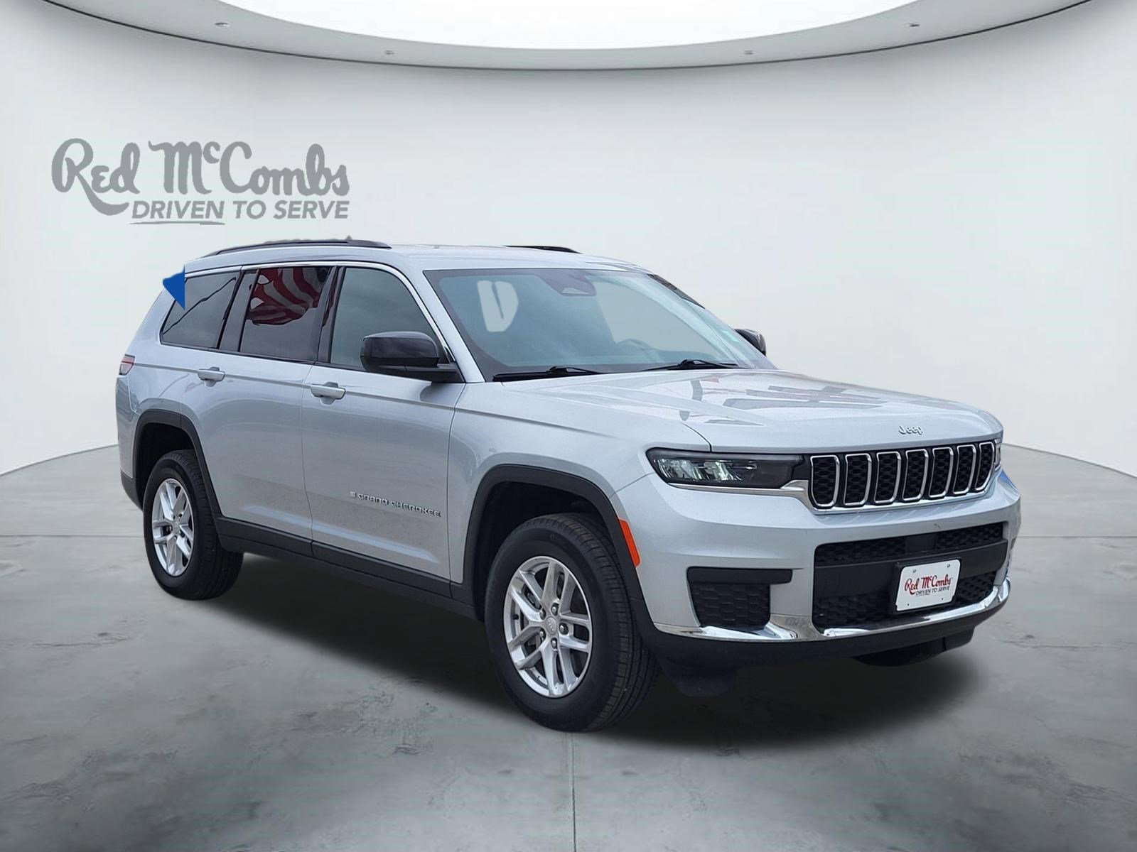 Used 2025 Jeep Grand Cherokee L Laredo image 1