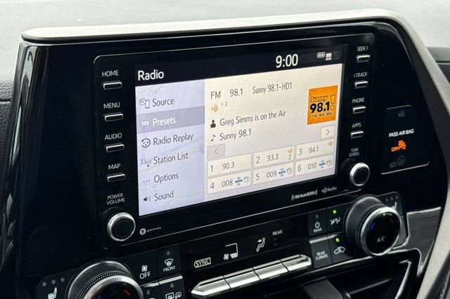 Used 2022 Toyota Highlander XLE image 21