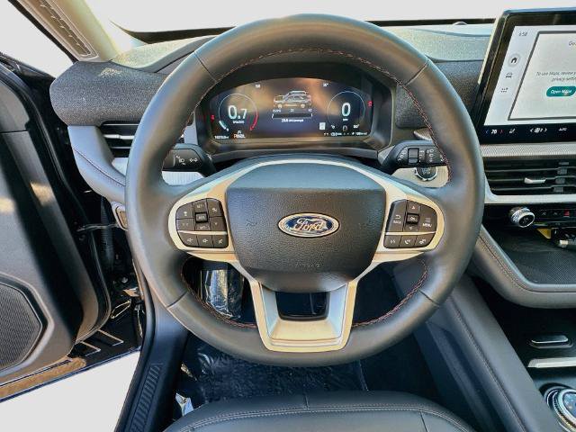 Certified 2025 Ford Explorer Active w/ Active Comfort Package AWD/4WD image 10
