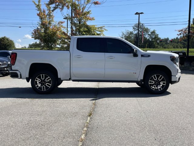 Used 2025 GMC Sierra 1500 AT4 w/ AT4 Premium Package AWD/4WD image 6