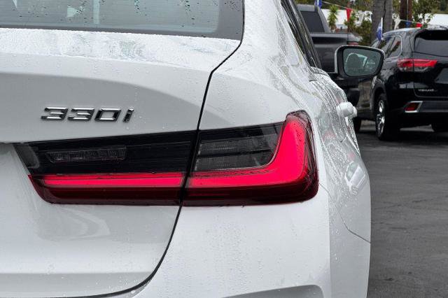 Used 2025 BMW 330i Sedan image 34