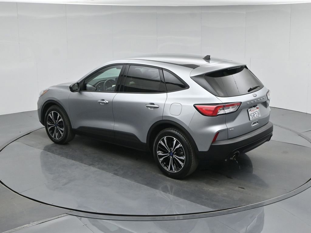 Certified 2022 Ford Escape SE w/ SE Sport Appearance Package image 21