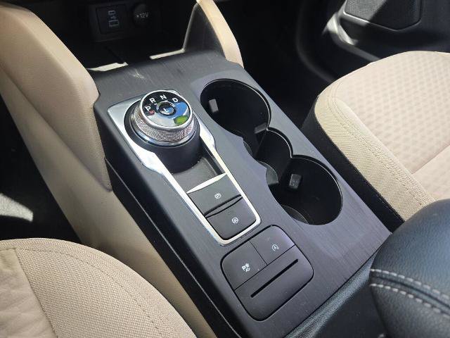 Certified 2022 Ford Escape SE w/ Cold Weather Package FWD image 25